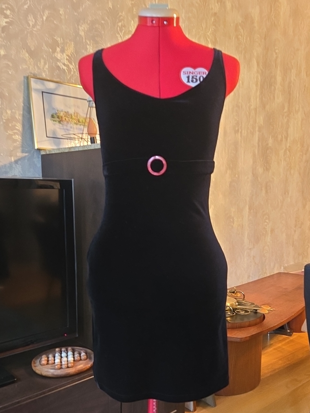 Vintage Y2k Black Sleeveless Velvet Dress with Waist Accent
